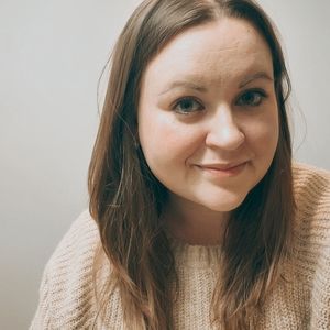 Meet your Posher, Caitlin